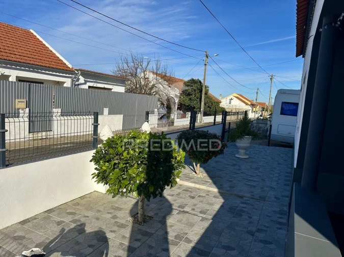 Moradia T2 para Venda em Muge Foto 5