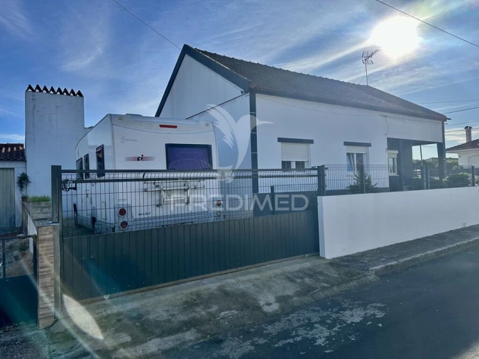 Moradia T2 para Venda em Muge Foto 4