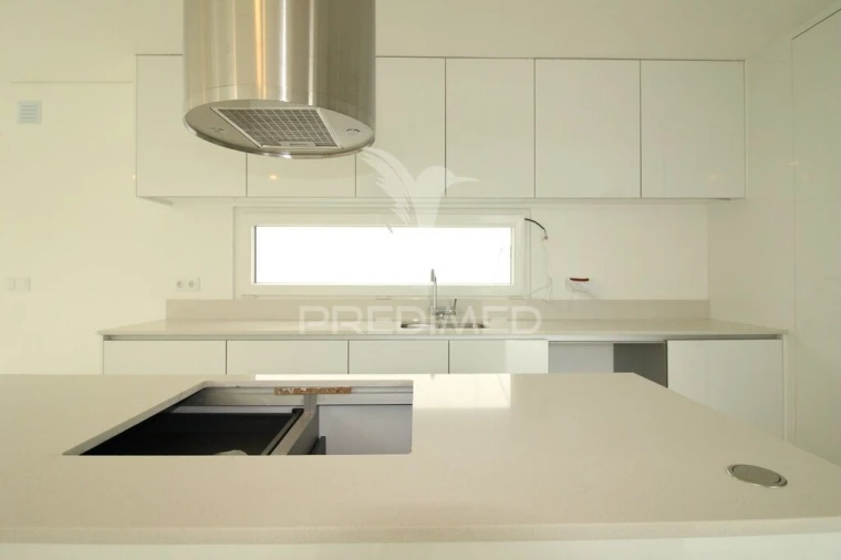 Moradia T4 para Venda em Charneca de Caparica e Sobreda Foto 5