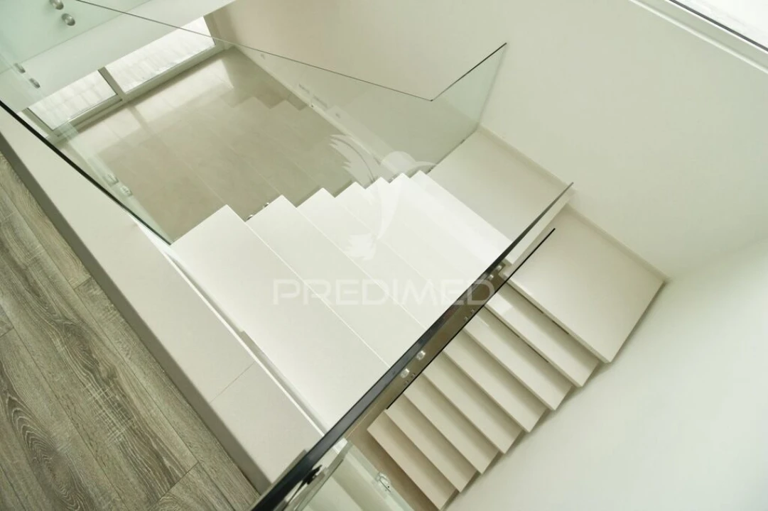 Moradia T4 para Venda em Charneca de Caparica e Sobreda Foto 14