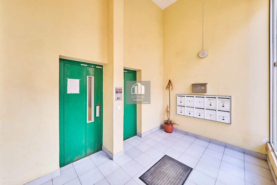 Apartamento T3 para Venda em Caparica e Trafaria Foto 24