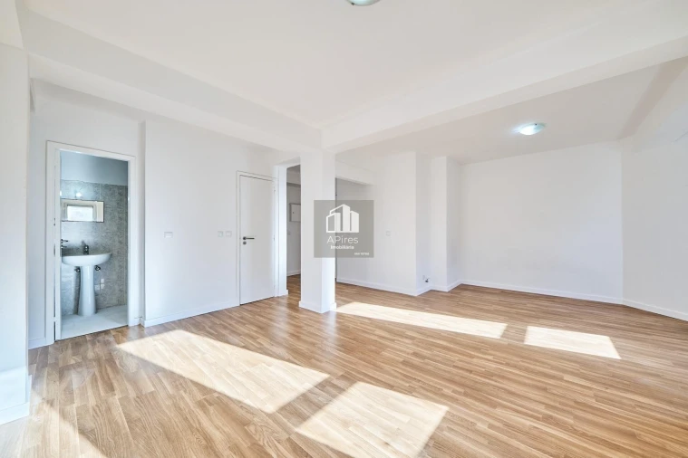 Apartamento T3 para Venda em Caparica e Trafaria Foto 6