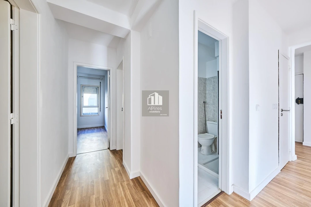 Apartamento T3 para Venda em Caparica e Trafaria Foto 8