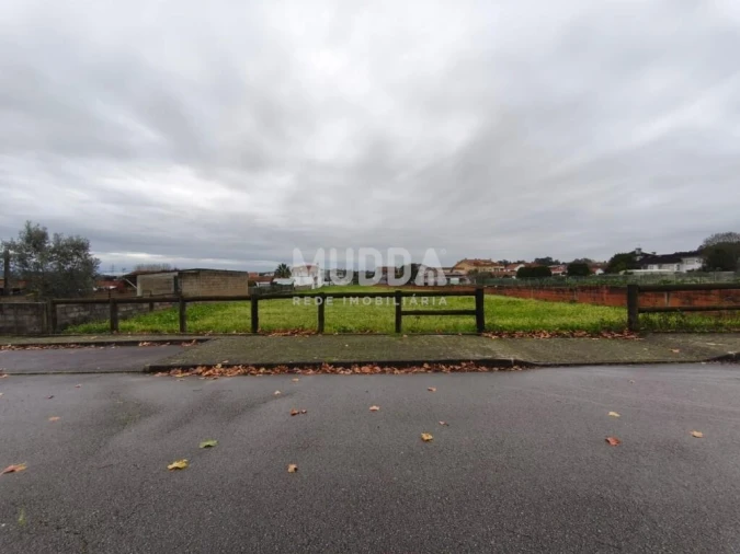 Terreno para Venda em Eixo e Eirol Foto 7