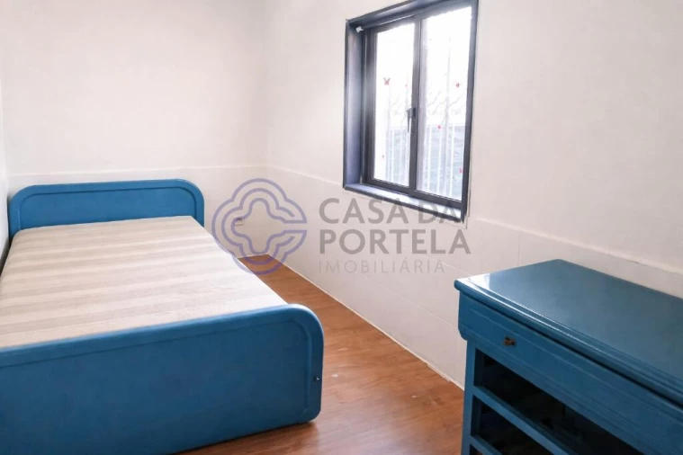 Moradia T4 para Venda em Retorta e Tougues Foto 12