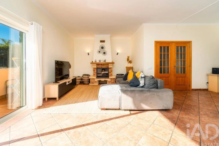Moradia T4 para Venda em Albufeira e Olhos de Água Foto 10