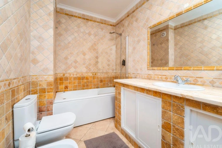 Moradia T4 para Venda em Albufeira e Olhos de Água Foto 25