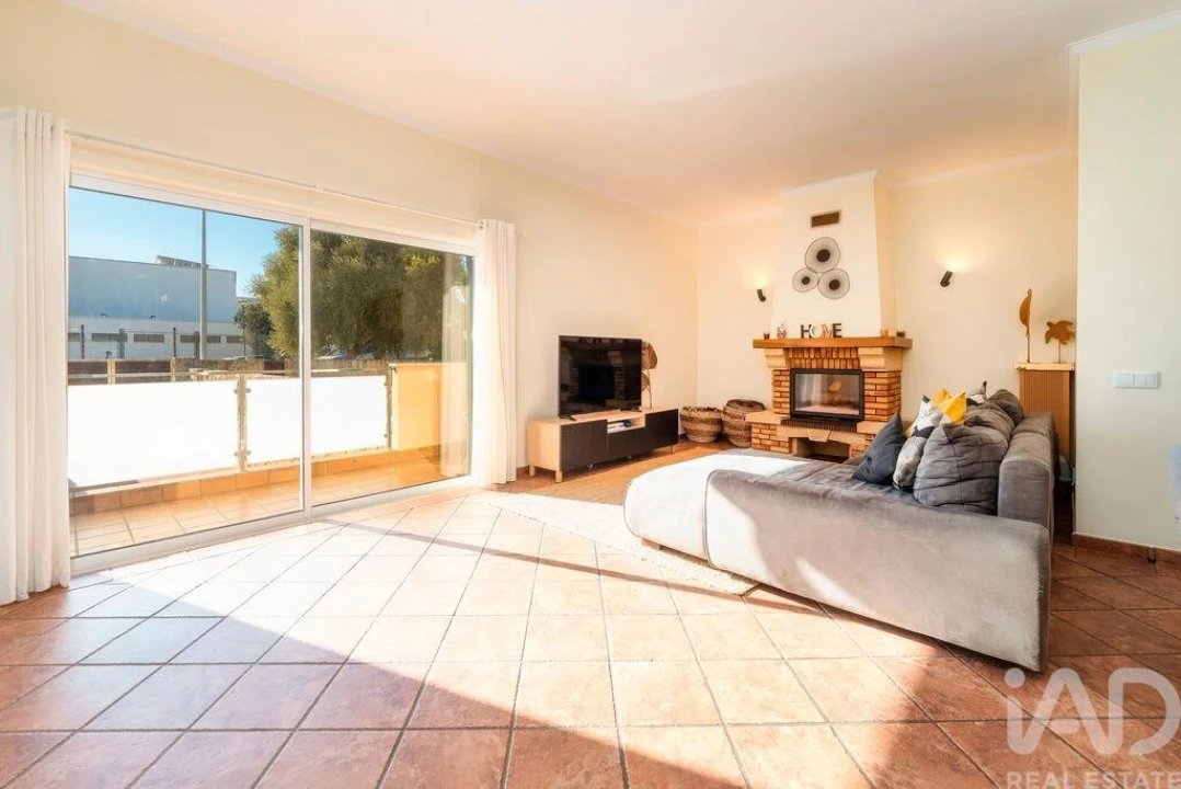 Moradia T4 para Venda em Albufeira e Olhos de Água Foto 12