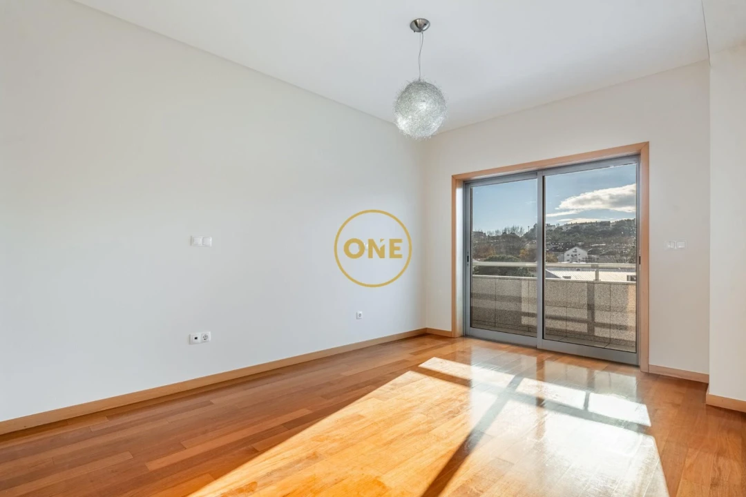 Apartamento T4 para Venda em São Vitor (Braga) Foto 12