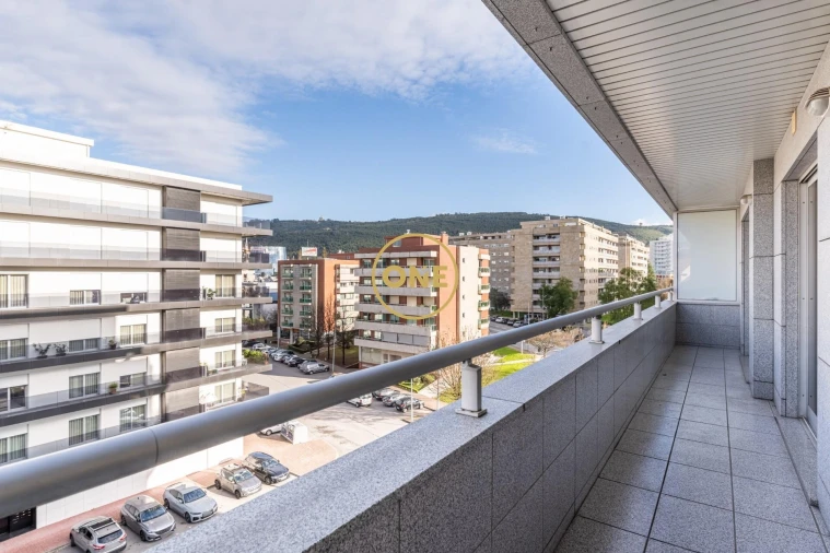Apartamento T4 para Venda em São Vitor (Braga) Foto 6