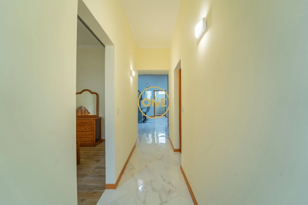 Moradia T2 para Venda em Ribeira Grande (Matriz) Foto 3