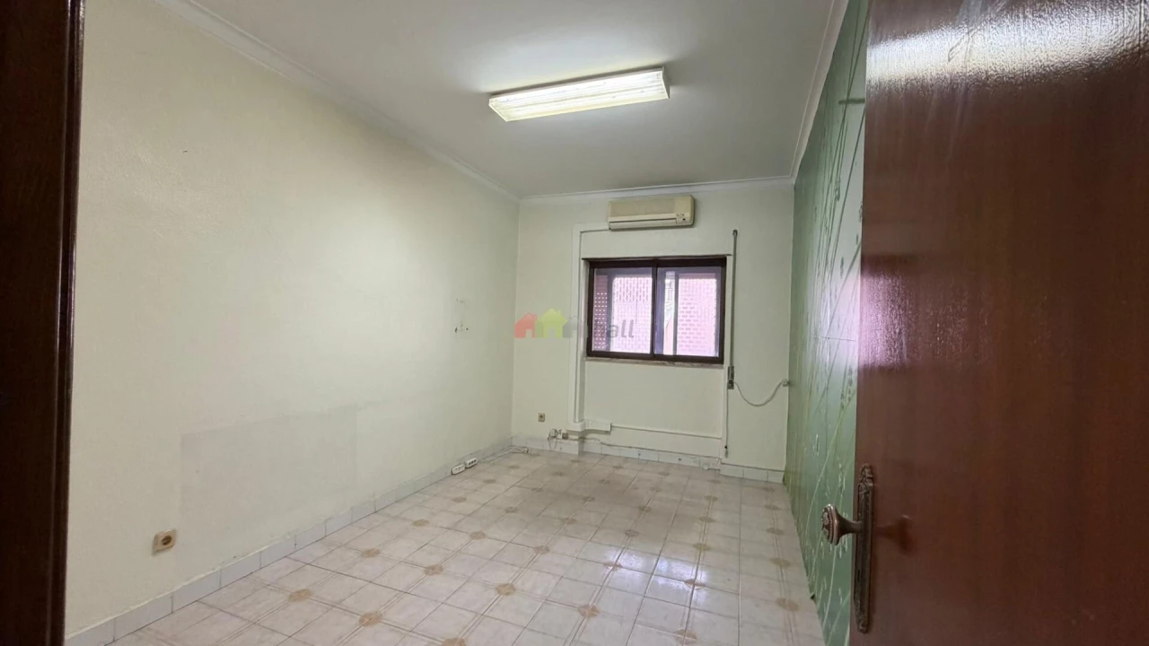 Escritório para Arrendamento em Alto do Seixalinho, Santo André e Verderena Foto 7