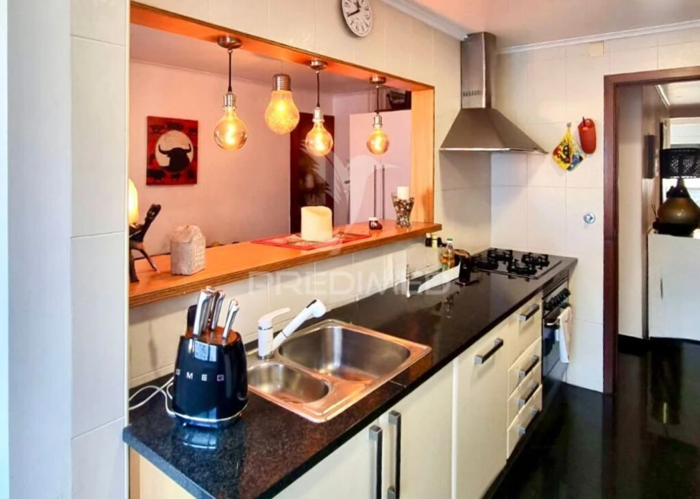 Apartamento T3 para Venda em Algés, Linda-A-Velha e Cruz Quebrada-Dafundo Foto 8