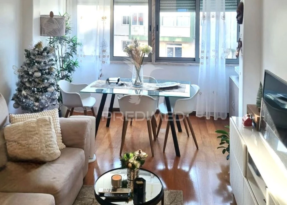 Apartamento T3 para Venda em Algés, Linda-A-Velha e Cruz Quebrada-Dafundo Foto 3