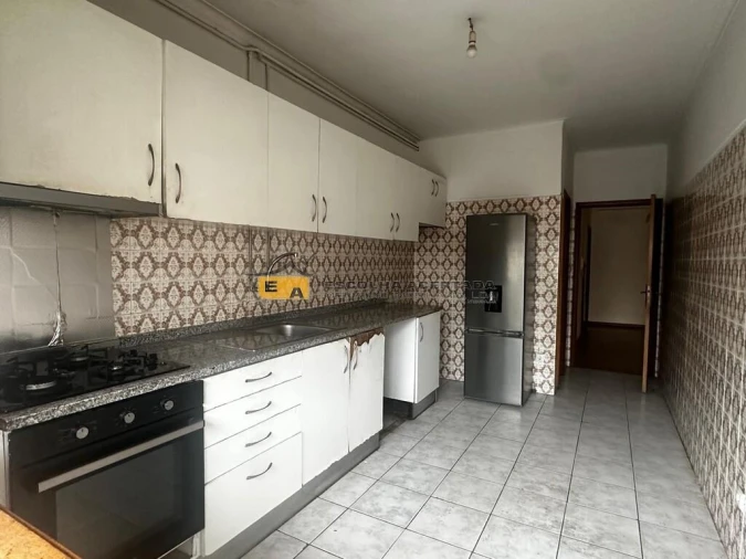 Apartamento T3 para Venda em São Mamede de Infesta e Senhora da Hora Foto 1