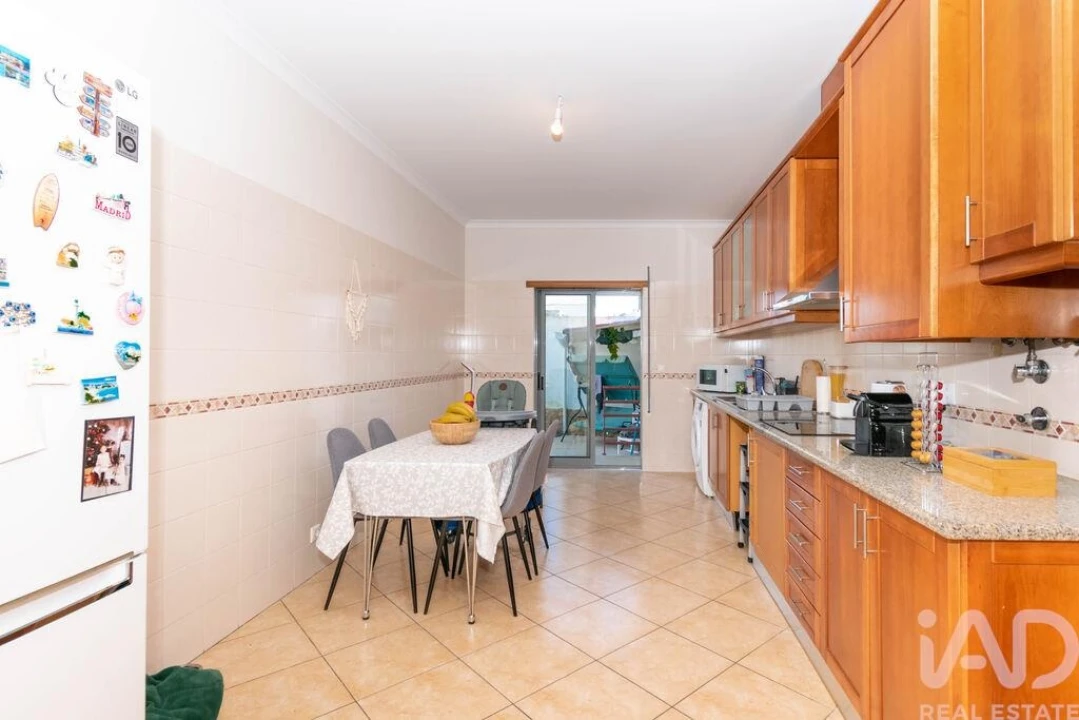 Apartamento T3 para Venda em Marinha Grande Foto 4