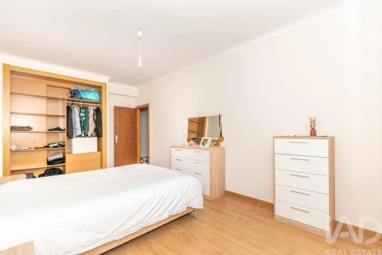 Apartamento T3 para Venda em Marinha Grande Foto 12