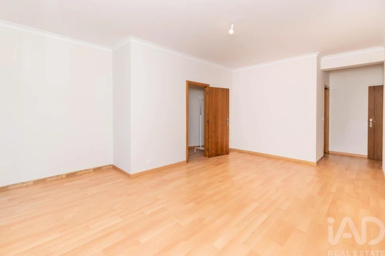 Apartamento T3 para Venda em Marinha Grande Foto 7
