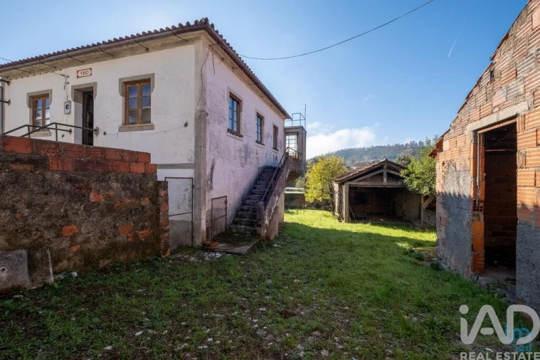 Moradia T4 para Venda em Arganil Foto 3