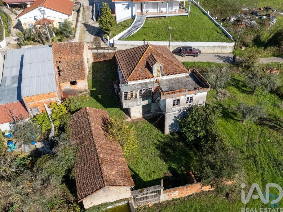 Moradia T4 para Venda em Arganil Foto 5