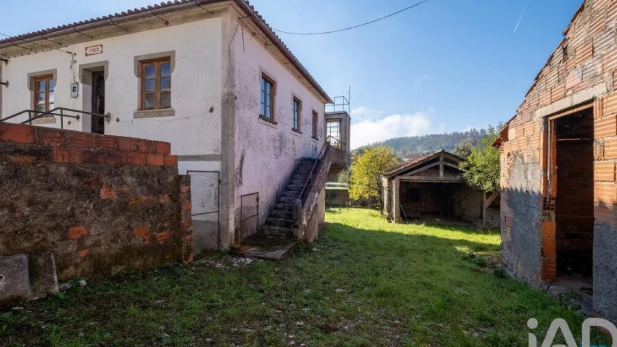 Moradia T4 para Venda em Arganil
