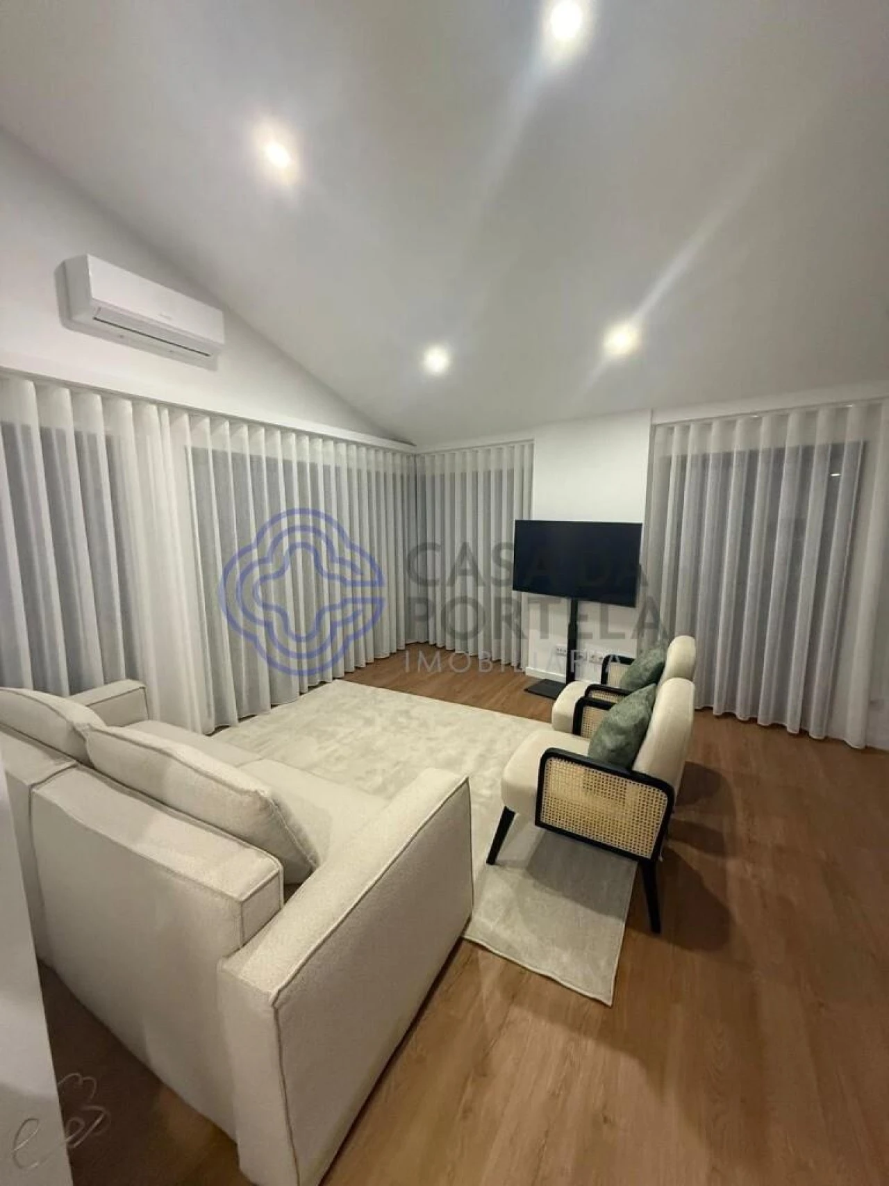 Apartamento T1 para Venda em Mafamude e Vilar do Paraíso Foto 10
