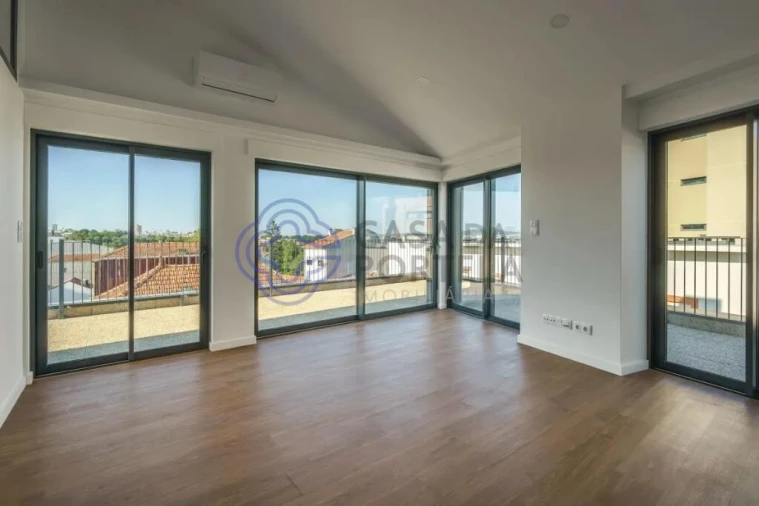 Apartamento T1 para Venda em Mafamude e Vilar do Paraíso Foto 5