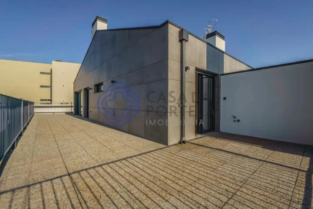 Apartamento T1 para Venda em Mafamude e Vilar do Paraíso Foto 1