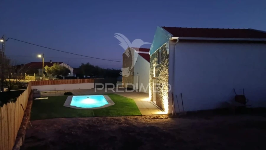 Moradia T3 para Venda em Arneiro das Milhariças Foto 16