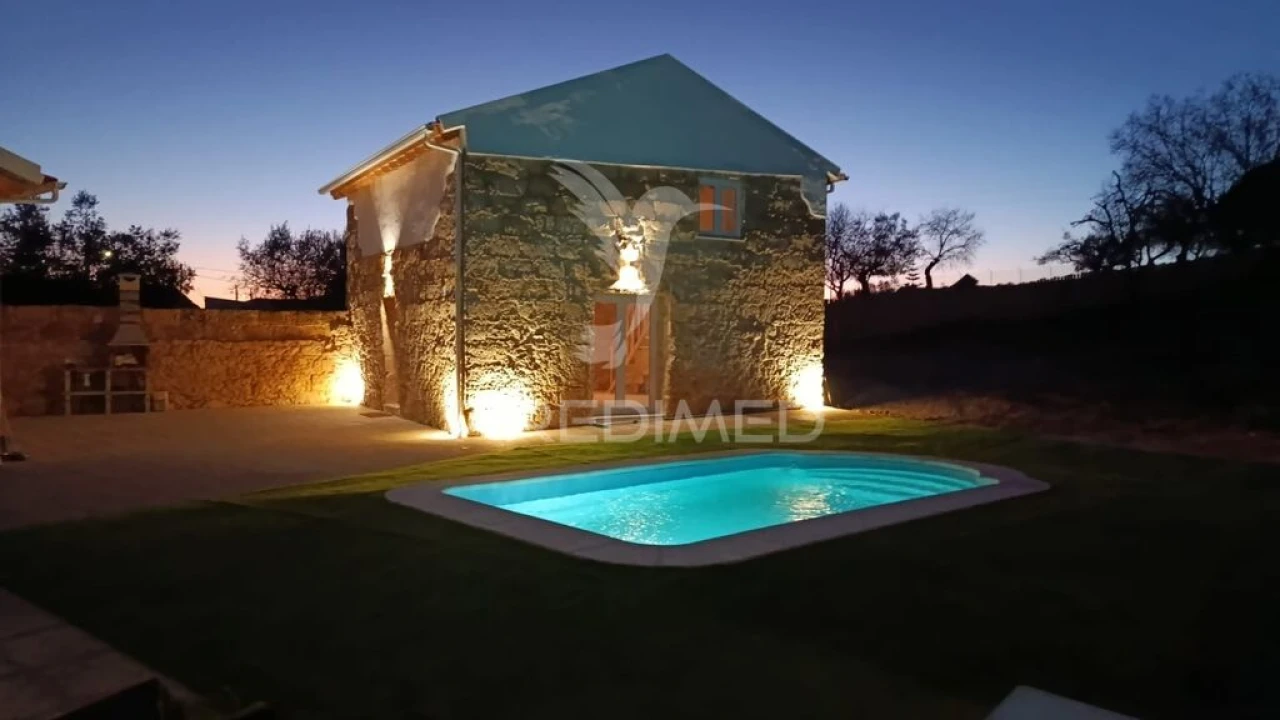 Moradia T3 para Venda em Arneiro das Milhariças Foto 4