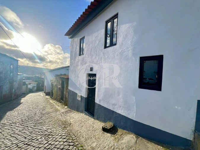 Moradia T1 para Venda em Castanheira de Pêra e Coentral Foto 3