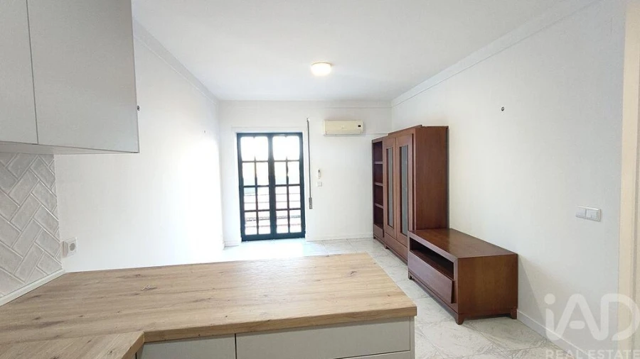 Apartamento T1 para Arrendamento em Gondarem Foto 10