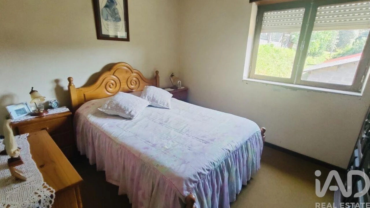 Moradia T2 para Venda em Fontoura Foto 18