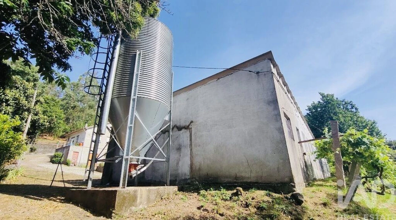 Moradia T2 para Venda em Fontoura Foto 36