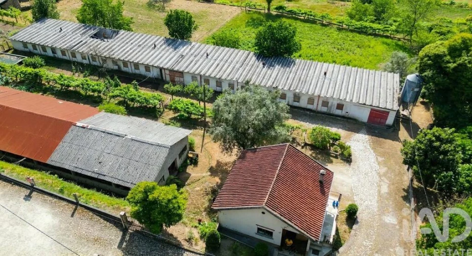 Moradia T2 para Venda em Fontoura Foto 2
