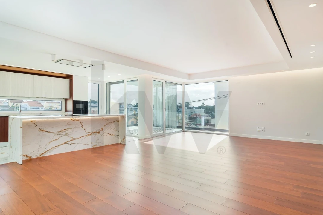 Moradia T5 para Venda em Charneca de Caparica e Sobreda Foto 4