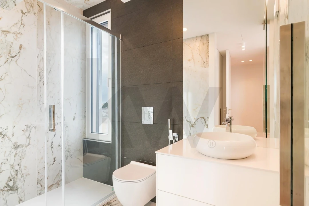 Moradia T5 para Venda em Charneca de Caparica e Sobreda Foto 22