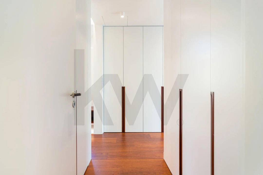 Moradia T5 para Venda em Charneca de Caparica e Sobreda Foto 11