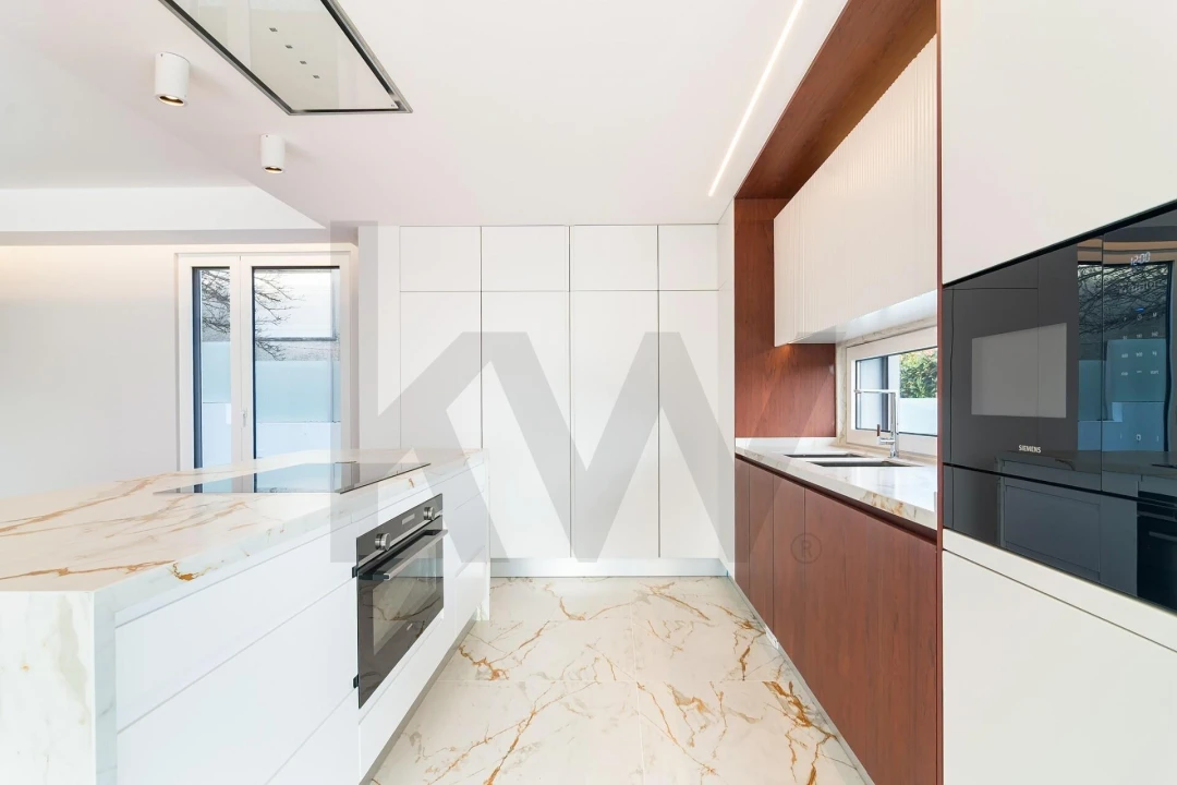 Moradia T5 para Venda em Charneca de Caparica e Sobreda Foto 7