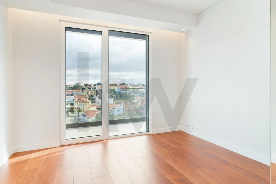 Moradia T5 para Venda em Charneca de Caparica e Sobreda Foto 14