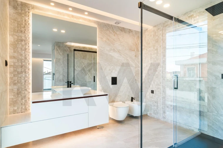 Moradia T5 para Venda em Charneca de Caparica e Sobreda Foto 10