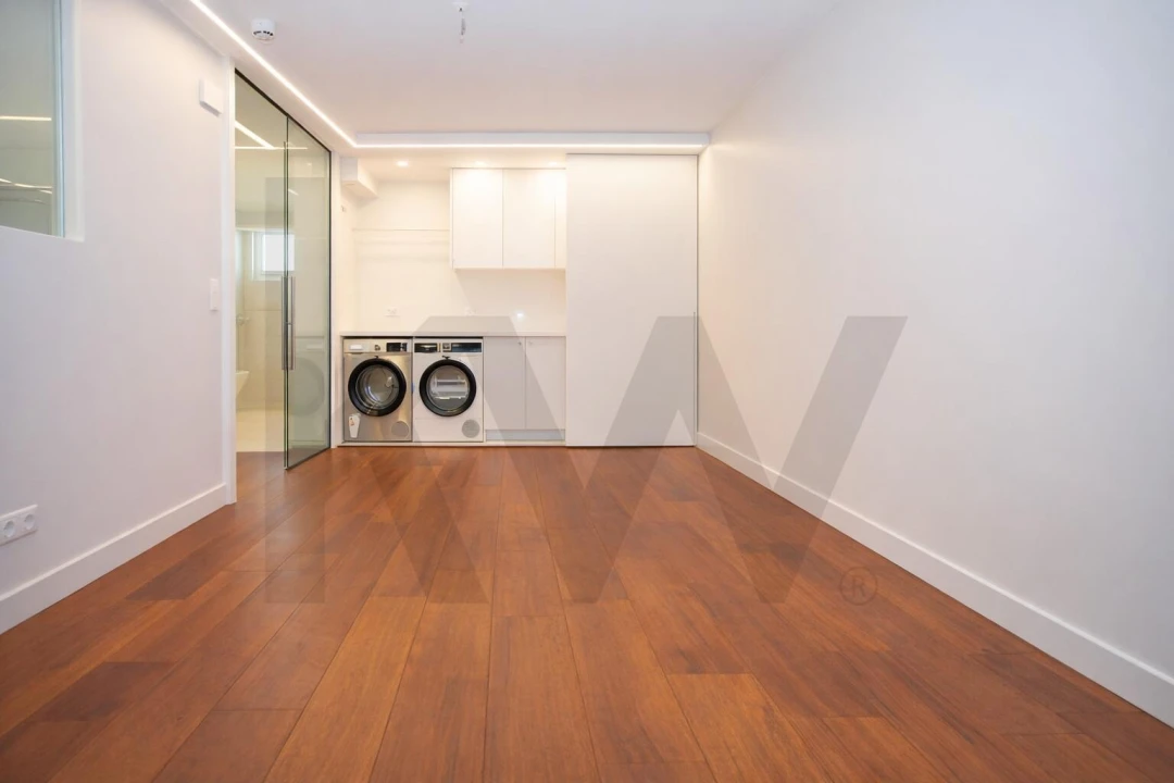 Moradia T5 para Venda em Charneca de Caparica e Sobreda Foto 24