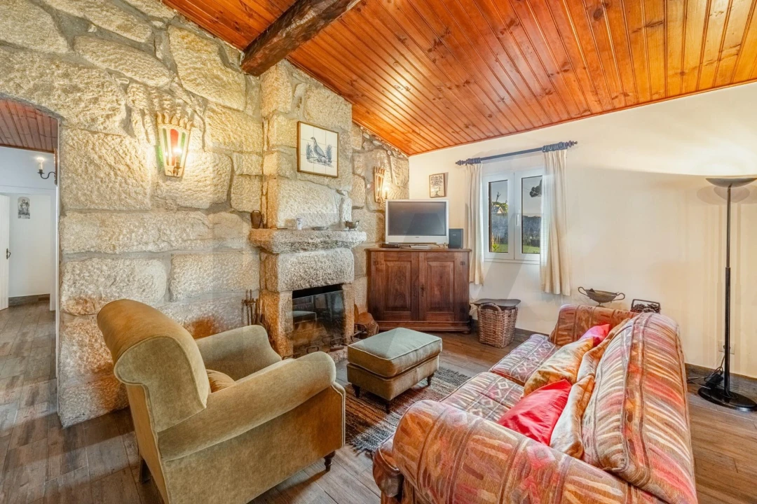 Moradia T3 para Venda em Mindelo Foto 23