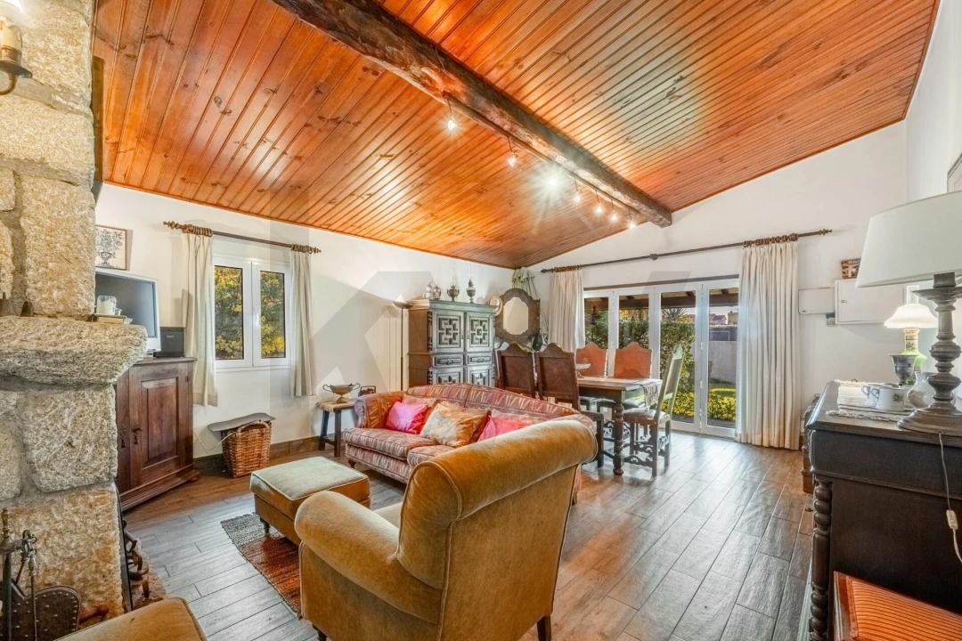 Moradia T3 para Venda em Mindelo Foto 6