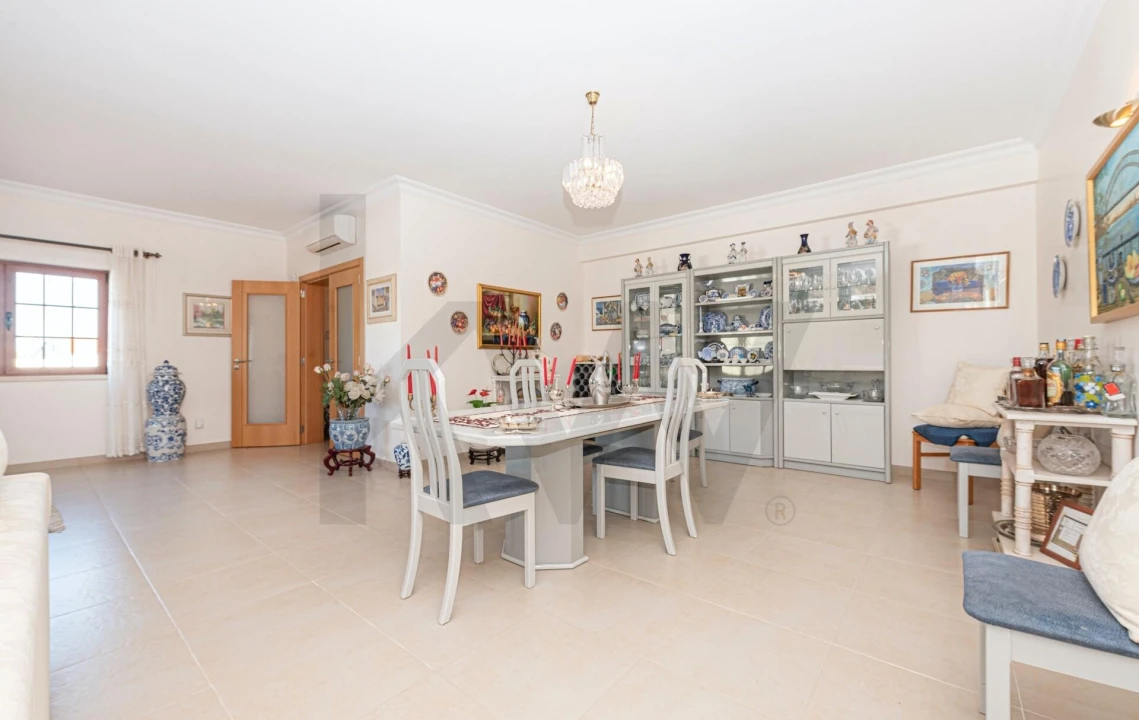 Moradia T4 para Venda em Pinhal Novo Foto 16