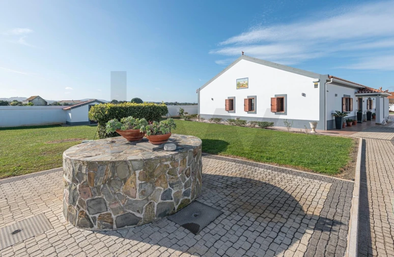 Moradia T4 para Venda em Pinhal Novo Foto 1