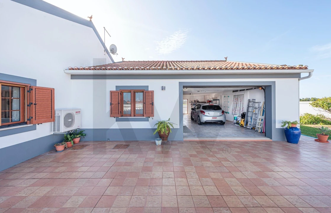 Moradia T4 para Venda em Pinhal Novo Foto 36