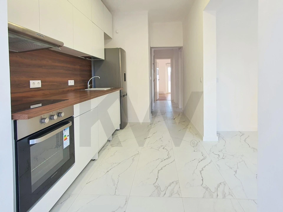 Apartamento T2 para Arrendamento em Almada, Cova da Piedade, Pragal e Cacilhas Foto 1