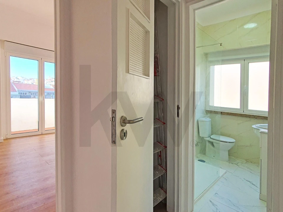 Apartamento T2 para Arrendamento em Almada, Cova da Piedade, Pragal e Cacilhas Foto 8