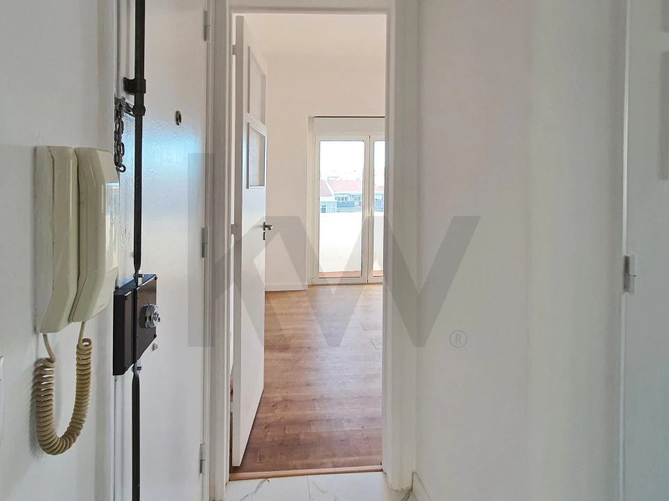 Apartamento T2 para Arrendamento em Almada, Cova da Piedade, Pragal e Cacilhas Foto 14